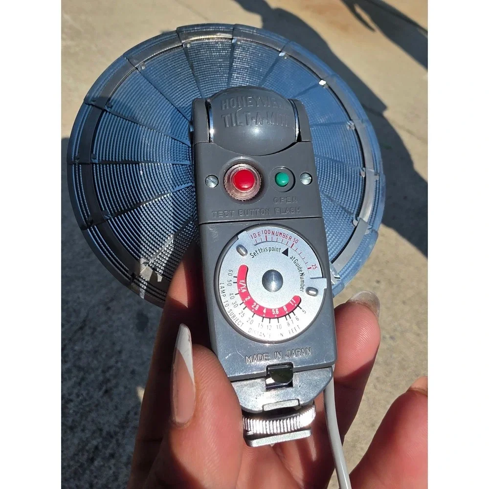 Honeywell Tilt-A-Mite Vintage Folding Fan Flash Unit Made in Japan Grey Silver